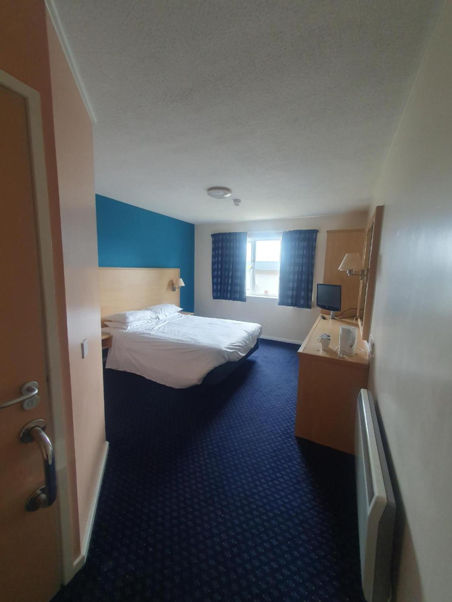 Metro Inns Huddersfield Exterior foto