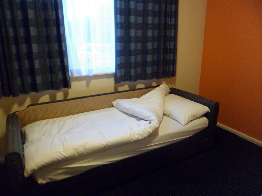 Metro Inns Huddersfield Zimmer foto